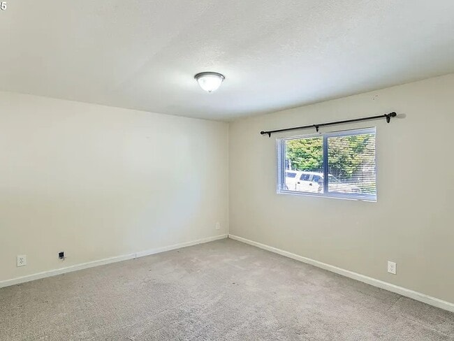 Building Photo - 13620 SW Beef Bend Rd