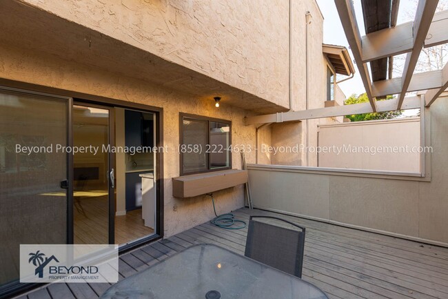 Building Photo - ***LA JOLLA CONDO***NEWLY RENOVATED***NEW ...