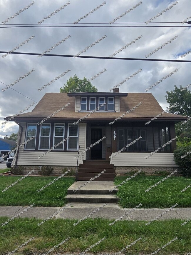 Primary Photo - Charming Lowell Home