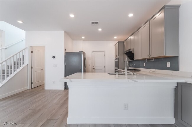 Building Photo - 10784 Glowing Dawn Ave