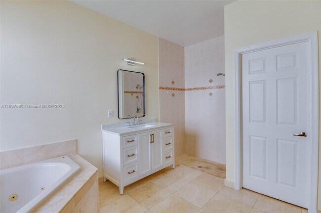 Building Photo - 2231 SW 164th Ave