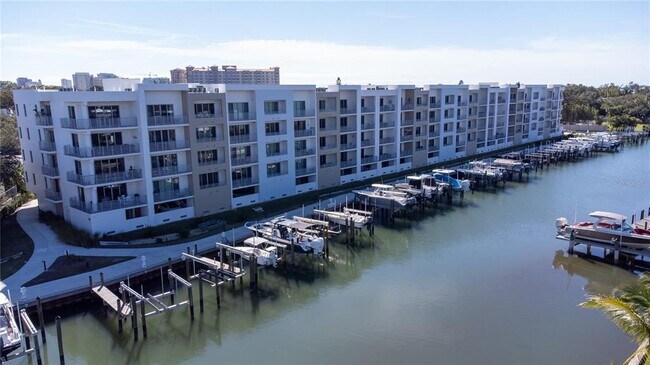 Building Photo - 1709 N Tamiami Trl