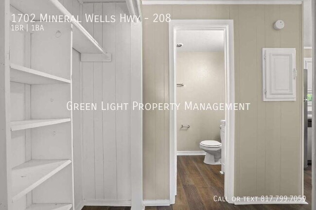 Building Photo - 1702 Mineral Wells Hwy