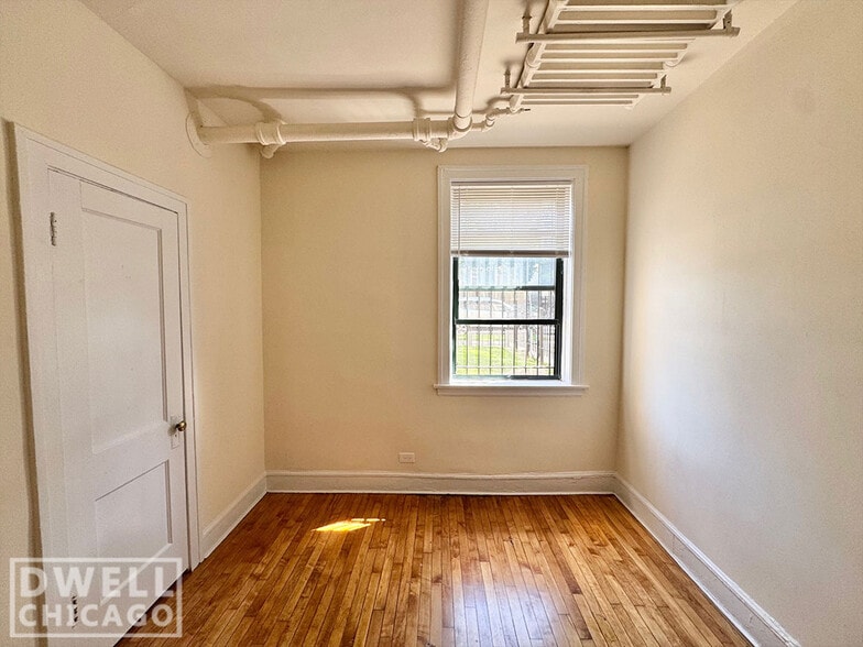 Building Photo - 2327 N Spaulding Ave