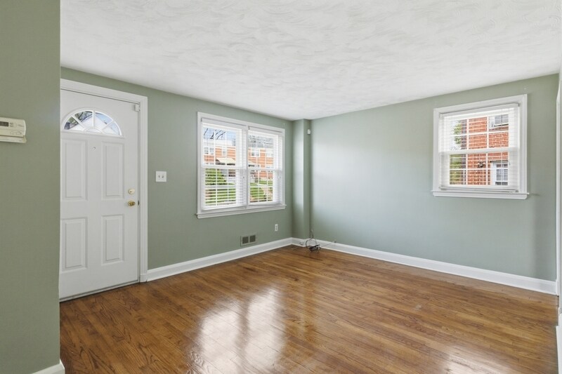 Building Photo - 627 Lucia Ave