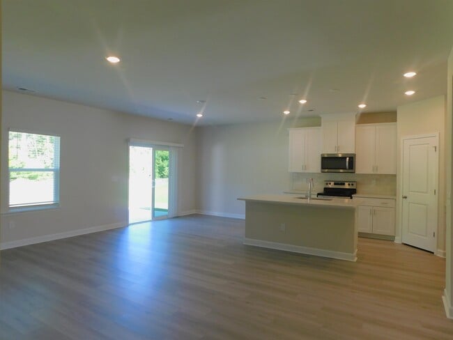 Building Photo - 976 Maya Layne Dr