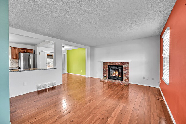 Building Photo - $2,200.95, $300 off the first month's rent, 4 Beds - 2 Bath, Single Family Home in Colorado Sprin...