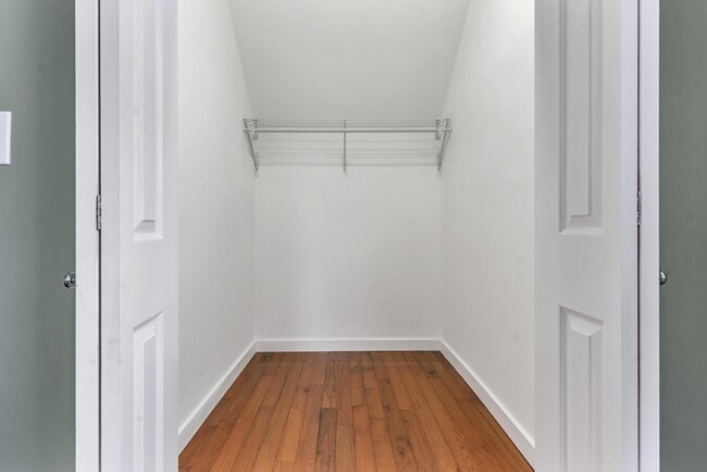 Building Photo - 11 Brett St