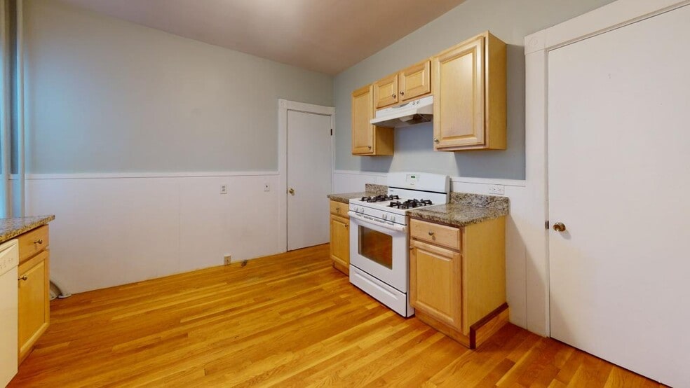 Building Photo - 106 Highland Ave