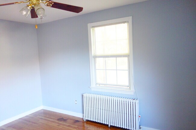 Building Photo - 8007 Garland Ave