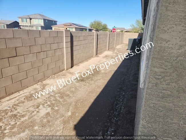Building Photo - 10897 W Sarabella Dr