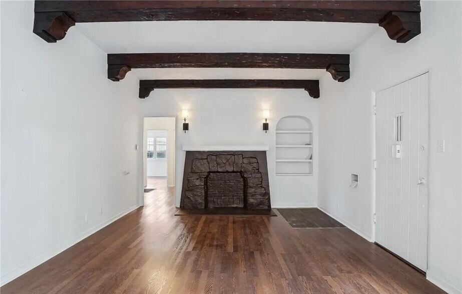 Building Photo - 4237 Garthwaite Ave