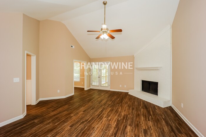 Building Photo - 151 Wakefield Dr