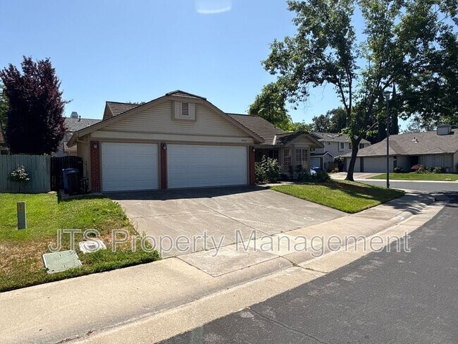 Building Photo - 8987 Paso Robles Way