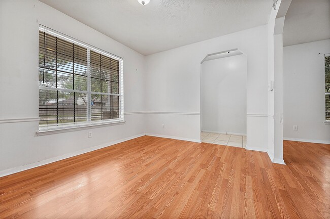 Building Photo - 24203 Pinecreek Point