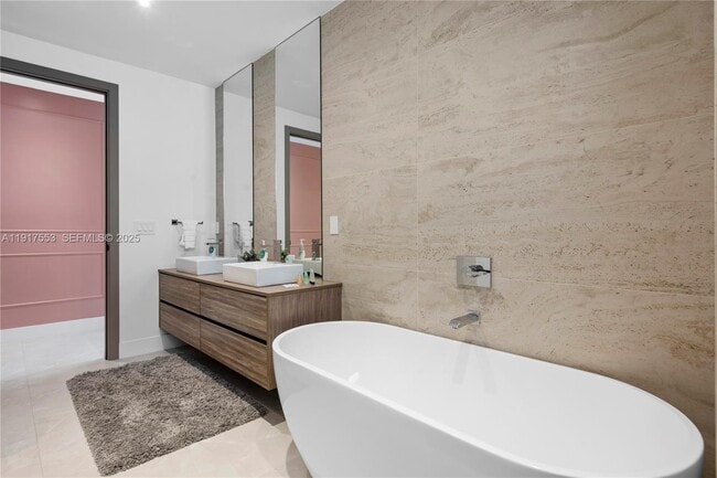 Building Photo - 1881 NE 196th Terrace