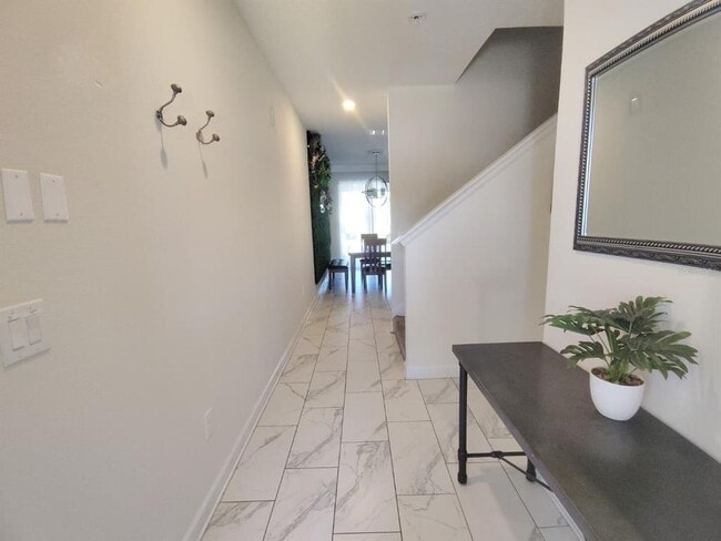 Building Photo - 8953 Stinger Dr