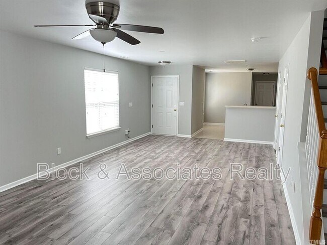 Building Photo - 2651 Vega Ct