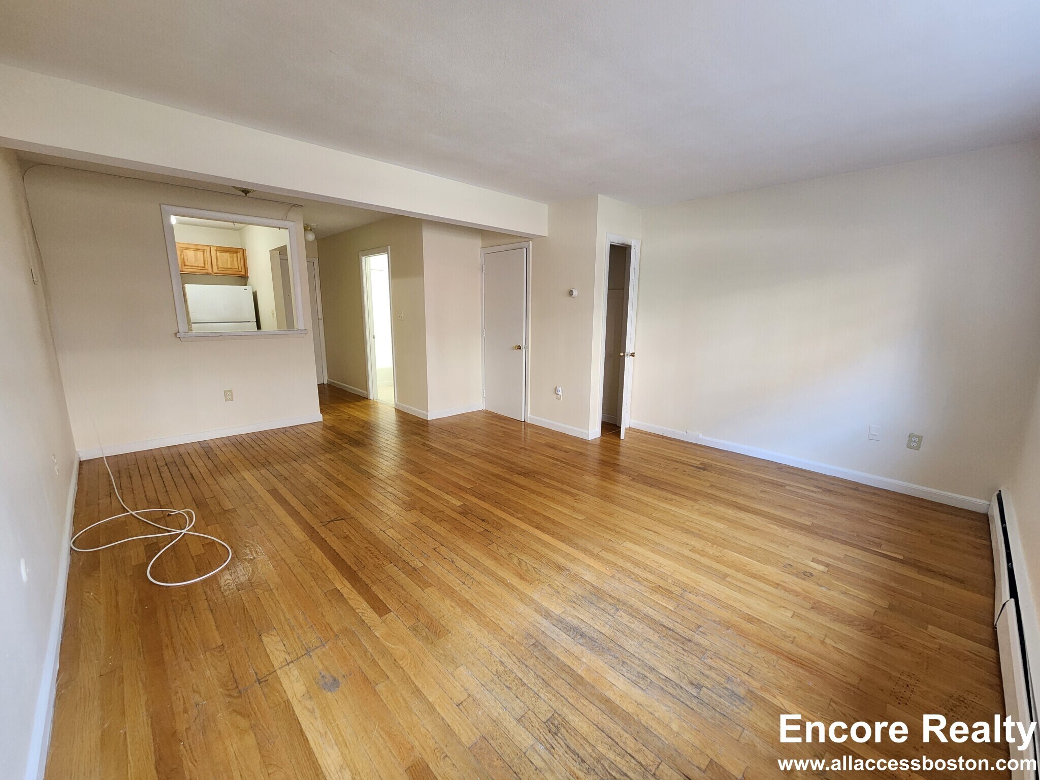 Building Photo - 34 Gardner St