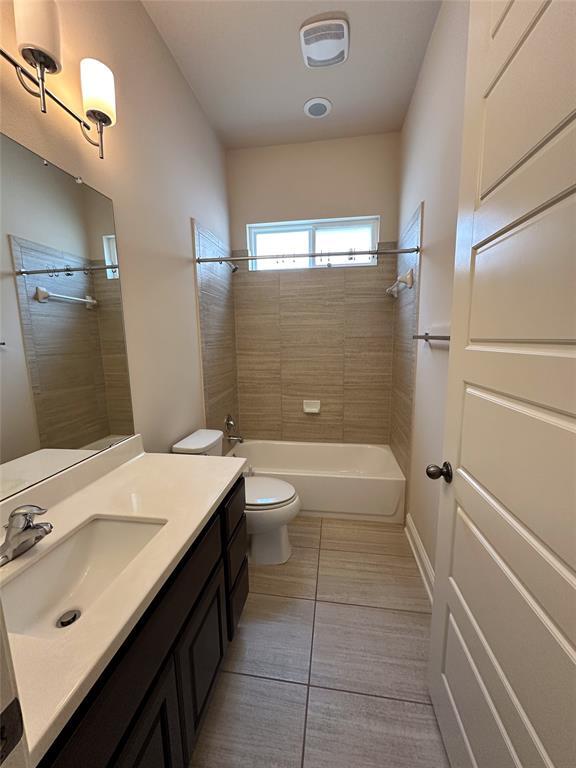 Building Photo - 4102 Rainy Creek Ln
