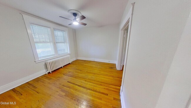 Building Photo - 568 Park Ave