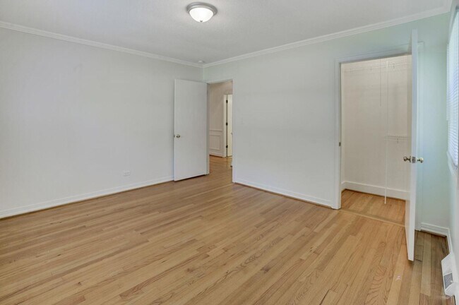 Building Photo - 121 Marshdale Ave SW