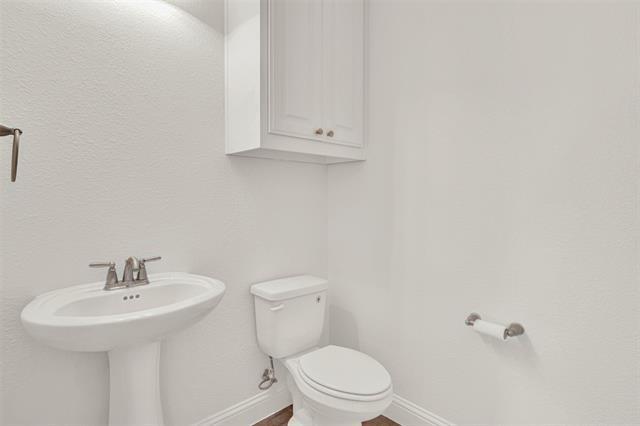 Building Photo - 6925 Mercy Rd