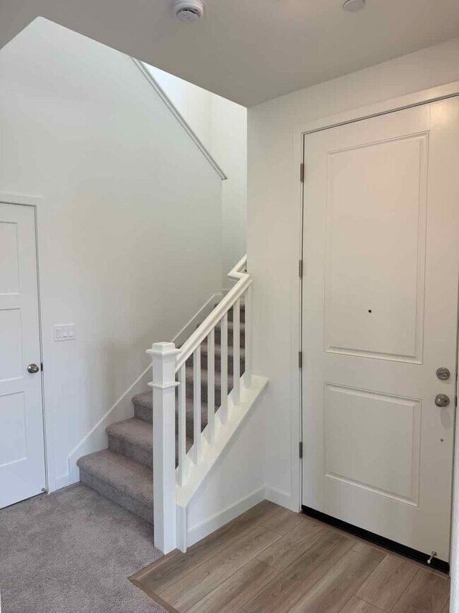 Building Photo - Brand New Home in Elk Grove. 4 Bed/3Bath