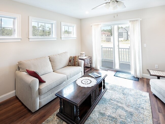 Building Photo - 47 Drum Dr