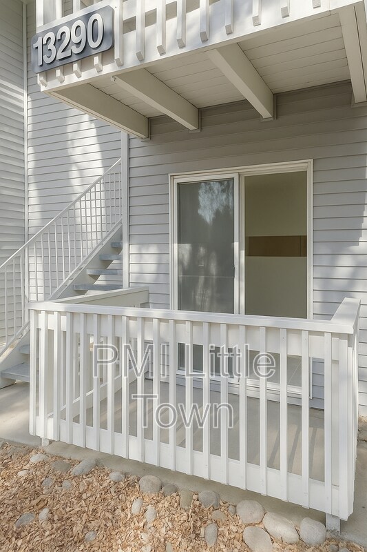 Building Photo - 13290 E Jewell Ave