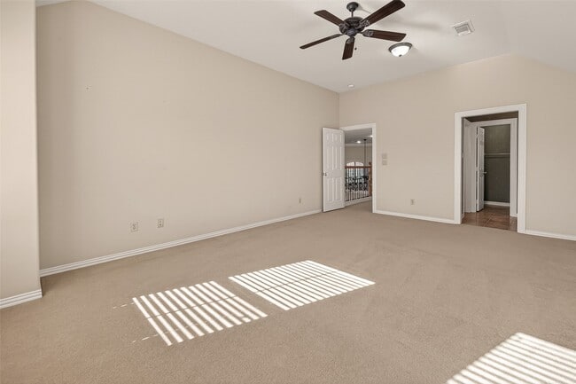 Building Photo - 2210 Bywater Dr