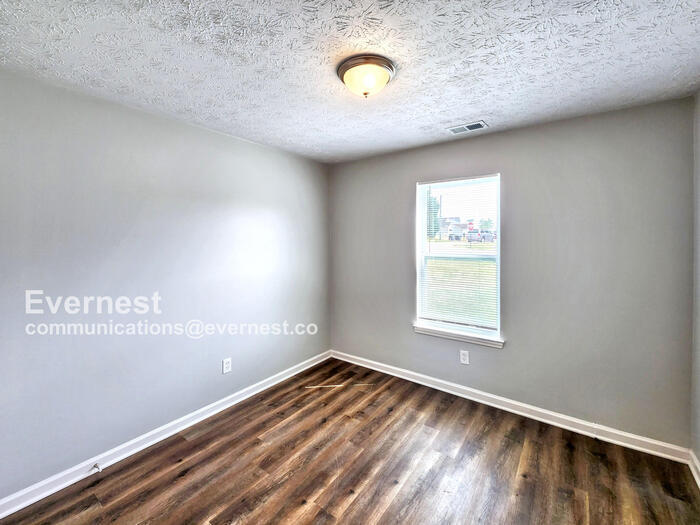 Building Photo - 303 Dove Point