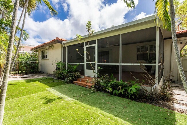 Building Photo - 1449 Baracoa Ave