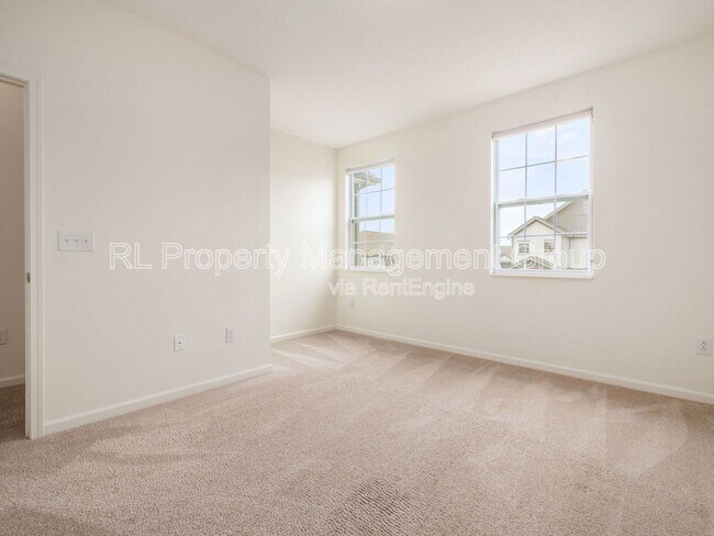Building Photo - 5861 Yellowfin Ln