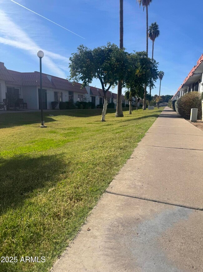 Building Photo - 6814 N 35th Ave