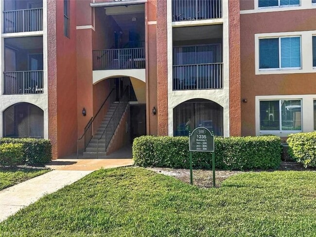 Building Photo - 1235 Reserve Way