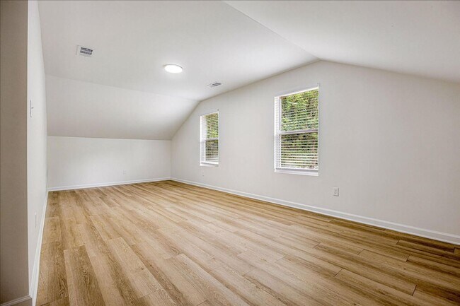 Building Photo - Stunning New Construction House in East Memphis!