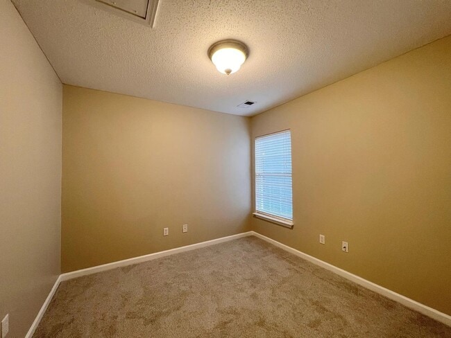 Building Photo - 504 Timber Walk Dr