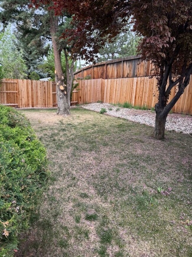 Building Photo - Rental in Northwest Reno!