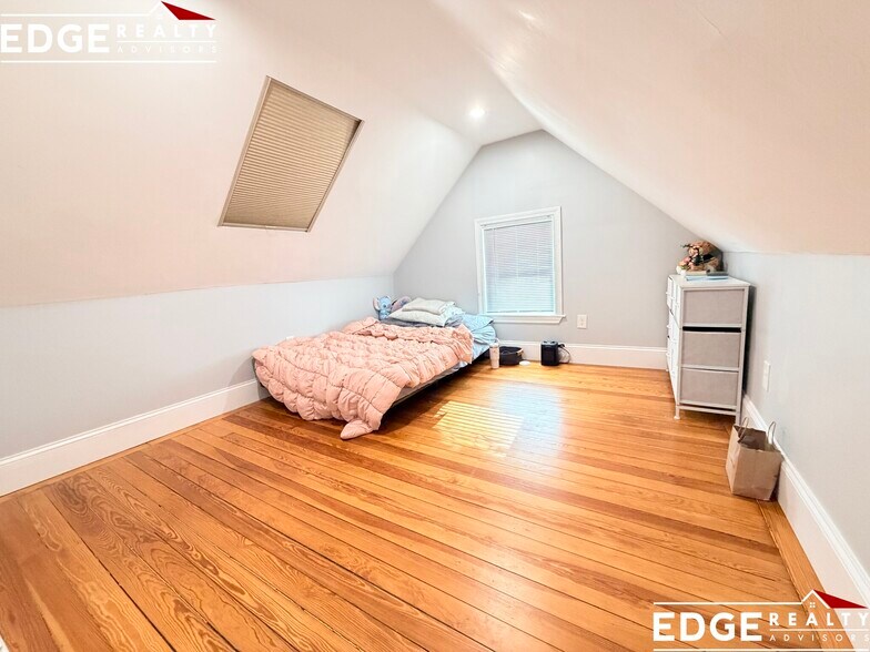 Building Photo - 36 Tremont St