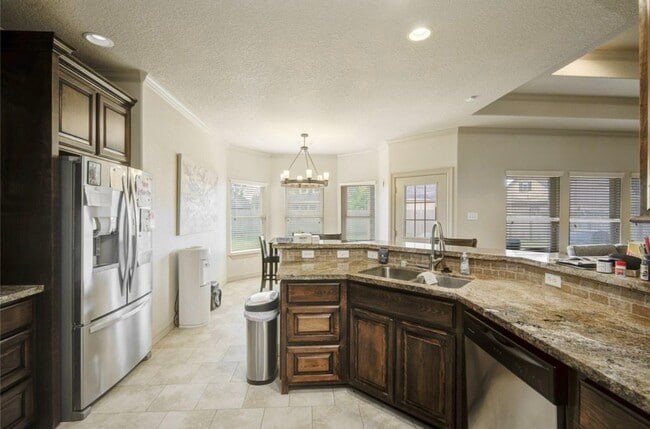 Building Photo - 57 Red Maple Ct