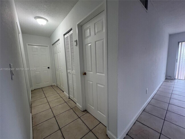 Building Photo - 4660 NW 79th Ave