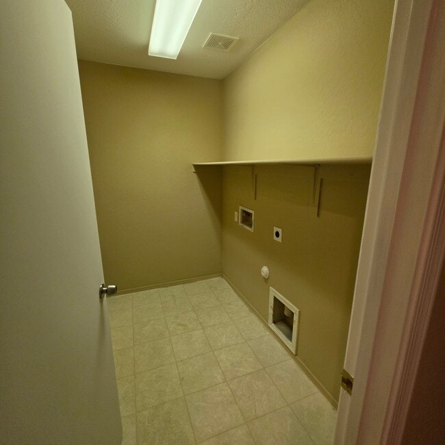 Building Photo - 18418 W Westfall Way