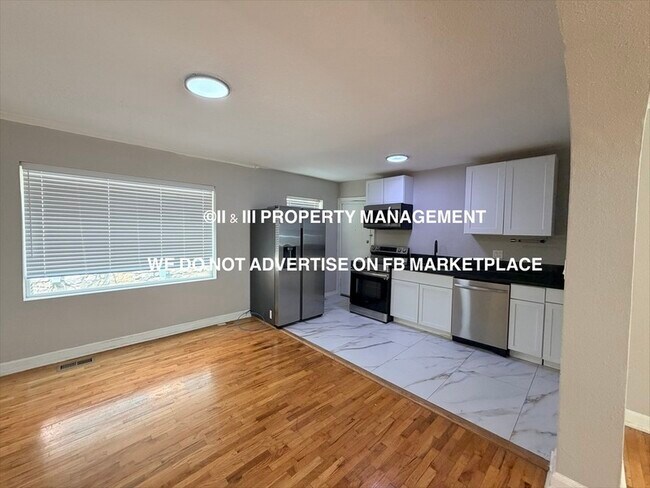 Building Photo - 4509 Roanoke Pkwy