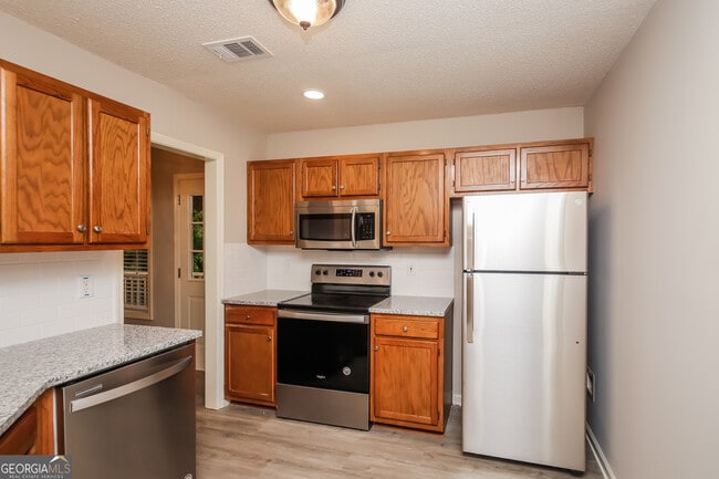 Building Photo - 360 Southern Trace Dr