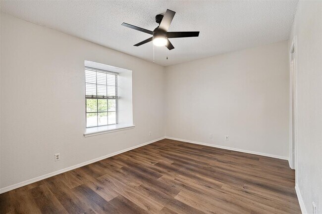 Building Photo - 7801 Shoal Creek Blvd