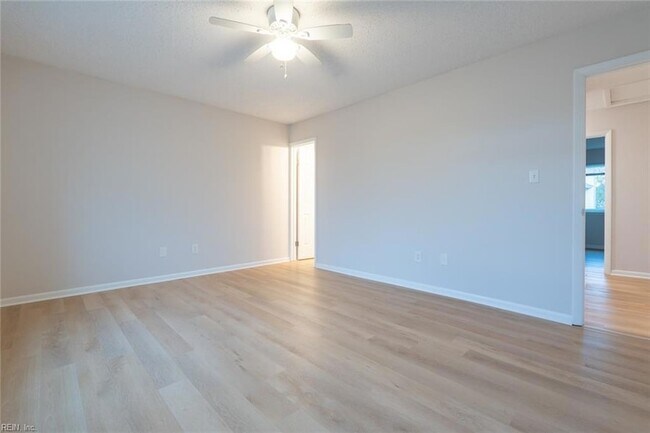 Building Photo - 1567 Sword Dancer Dr