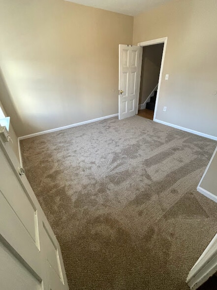 Bedroom 1 - 1806 N Gratz St