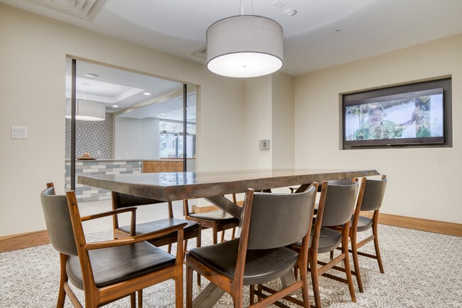 Building Photo - 3000 Pearl Pkwy