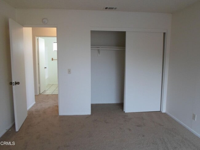 Building Photo - SPACIOUS PENTHOUSE - FOREST PROPERTIES